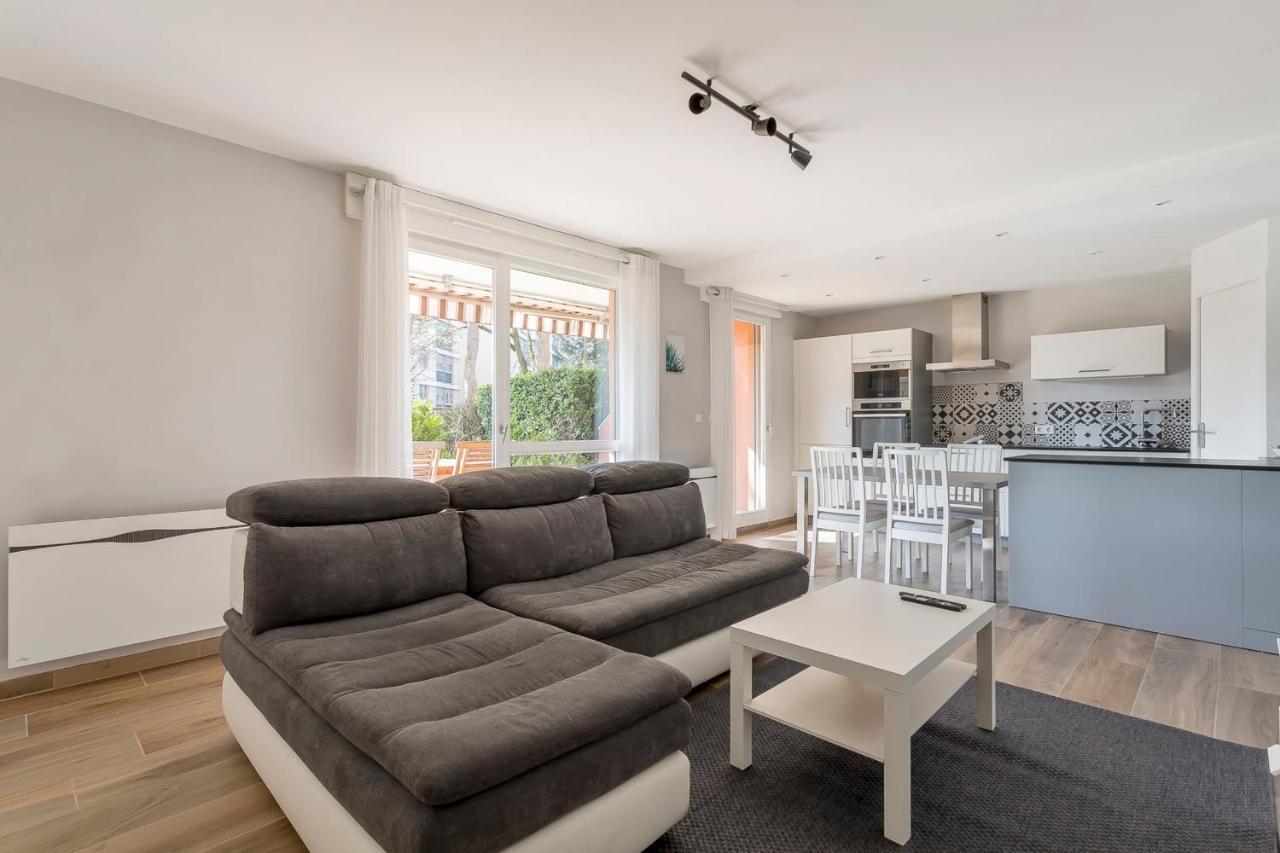 Suite Granges En Rez-De-Jardin Pour 4 Voyageurs Lyon Eksteriør bilde