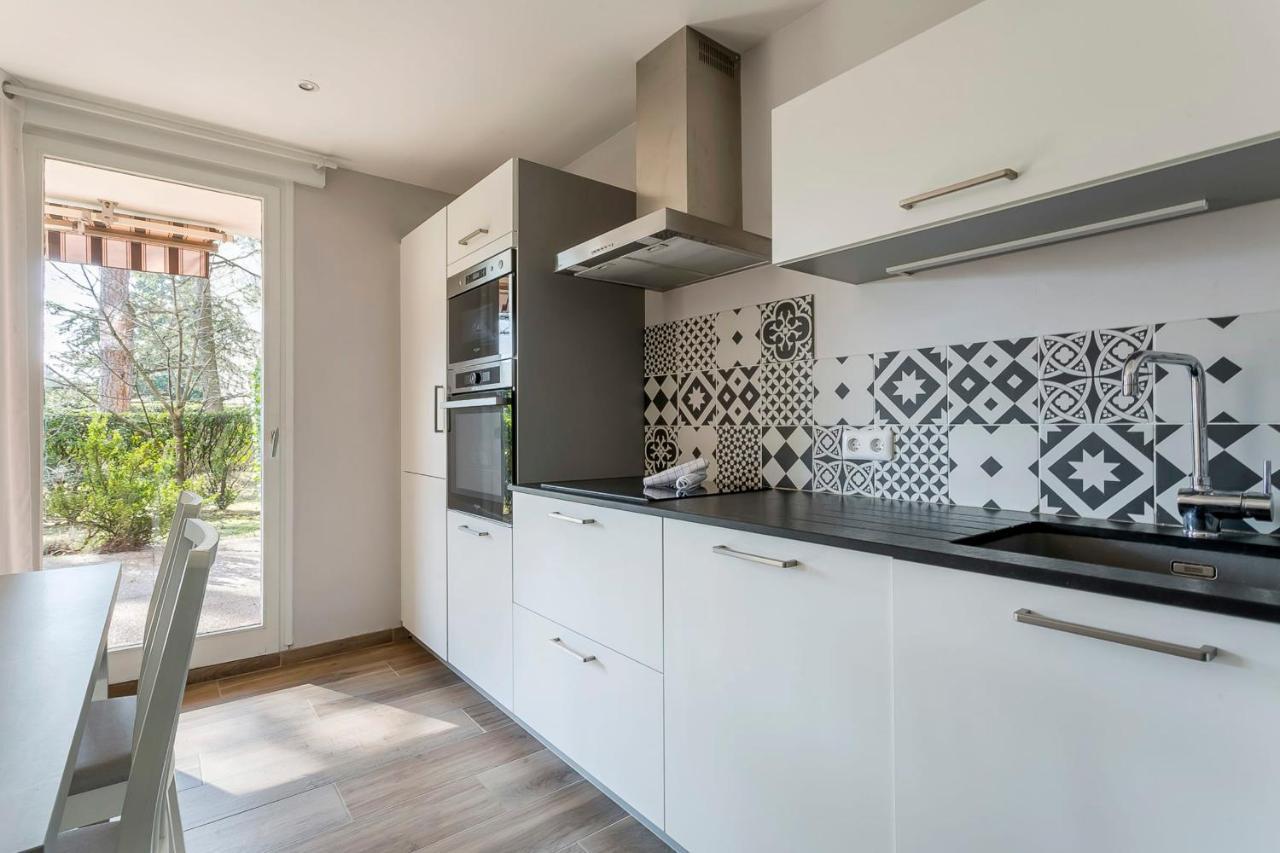 Suite Granges En Rez-De-Jardin Pour 4 Voyageurs Lyon Eksteriør bilde